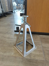 Load image into Gallery viewer, RVINGPRO Stabilizing Hand Trailer Jacks
